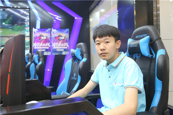 專(zhuān)業(yè)電競(jìng)實(shí)訓(xùn)