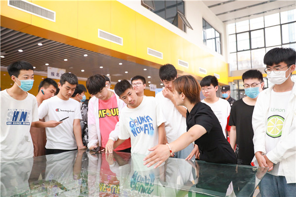 參觀學(xué)習(xí)