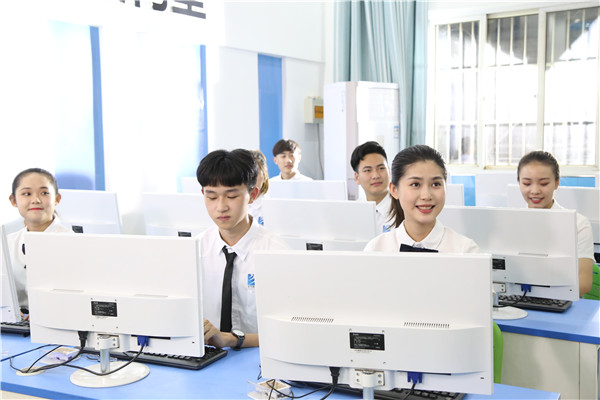 學(xué)技術(shù)到新華