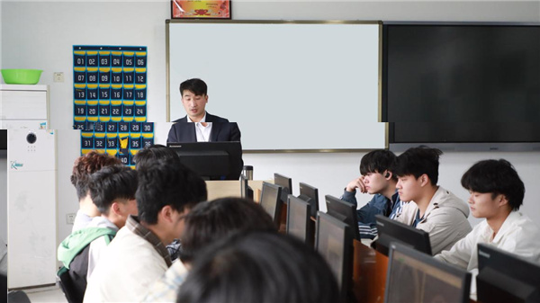 ʯ���f���A��X�W(xu��)У