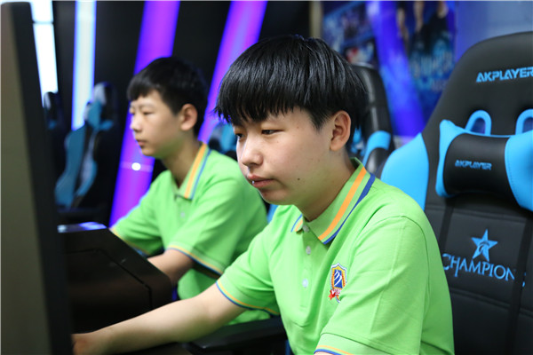 石家莊新華電腦學(xué)校