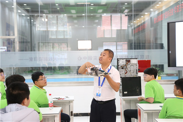 石家莊新華電腦學(xué)校