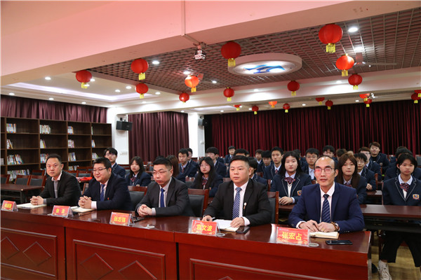 ʯ���f���A��X�W(xu��)У